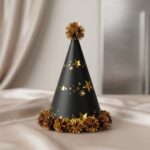 Ponponlu Parti Şapkası Siyah Gold Yıldız Varaklı 24 cm