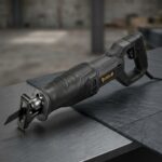 Assur ASR625 750W Tilki Kuyruğu Testere Siyah