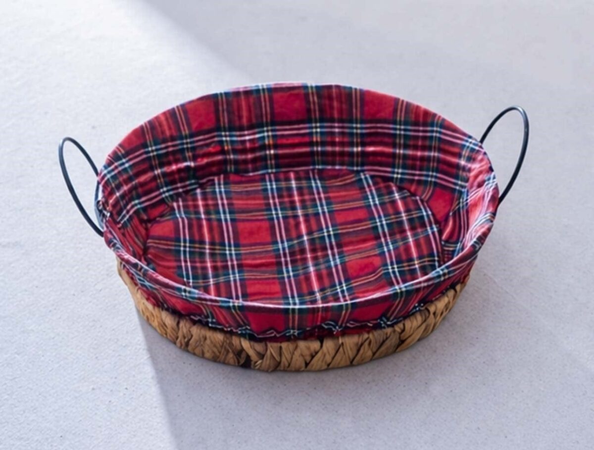 Acar SEP-07853 Kırmızı Ekose Kumaşlı Hasır Ekmek Sepeti 28x28x7 cm - Görsel 1