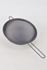 Siyah Paslanmaz Çelik Mutfak Süzgeci 24 cm - Görsel 2
