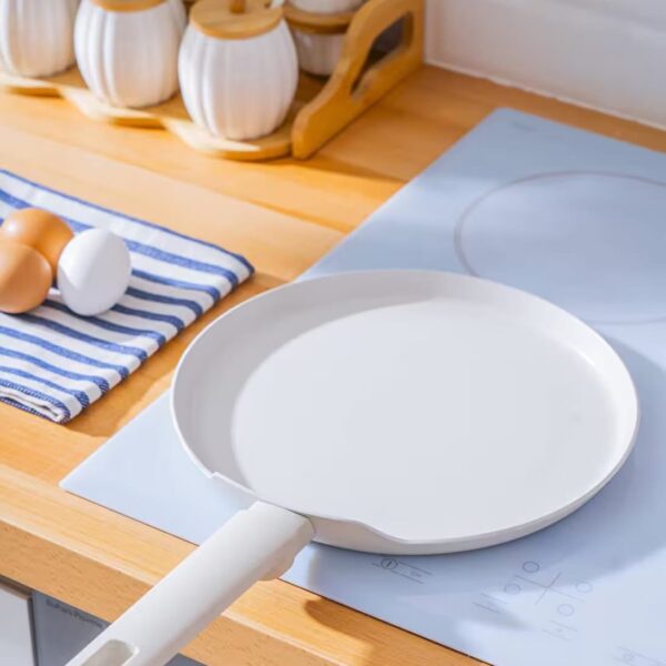 Acar Ultimate İndüksiyonlu Pro Dövme 26 cm Krep Tava Krem