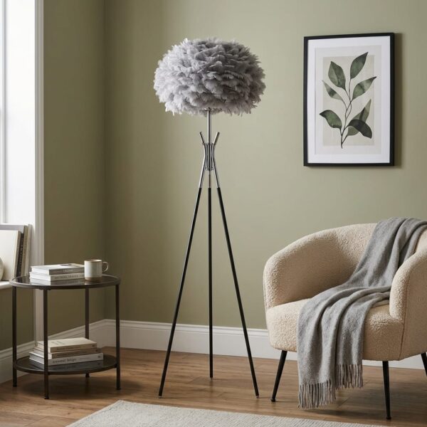 Modern Gri Tüylü Lambader 160 cm Krom Detaylı Tripod Lambader