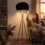 Modern Siyah Tüylü Lambader Gold Detaylı Tripod Ayaklı 160 cm