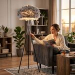 Modern Gri Tüylü Lambader 160 cm Krom Detaylı Tripod Lambader