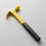 Real Sarı Metal Başlıklı Kaydırmaz Saplı Çekiç - Görsel 2