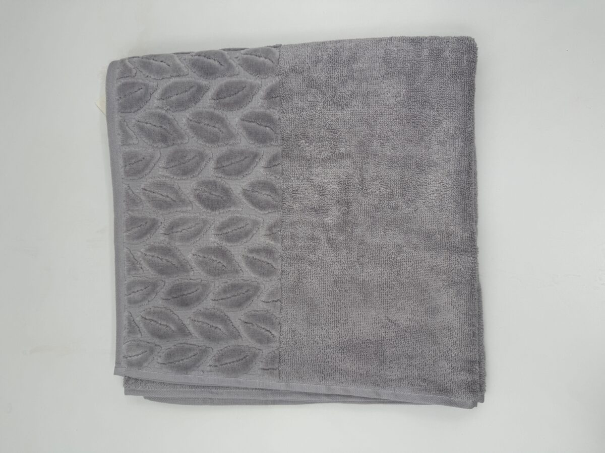 Nurpak Yaprak Desenli Gri Banyo Havlusu 70x140 cm - Görsel 2