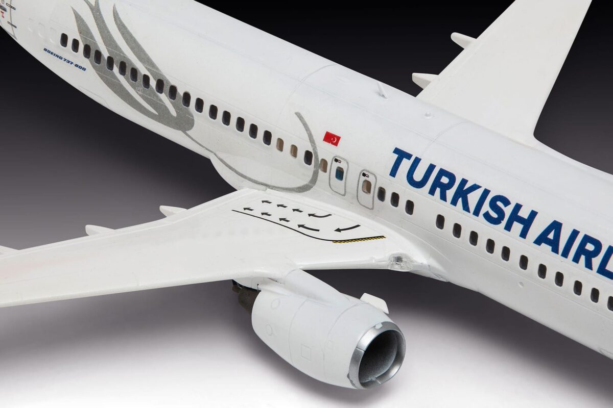Revell Türk Hava Yolları Boeing 737-800 Model Uçak Seti 1:144 Ölçek