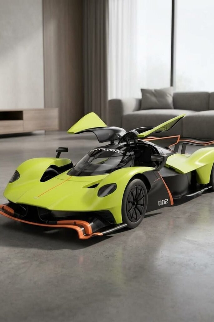 Rastar Uzaktan Kumandalı Aston Martin Valkyrie AMR Pro 1:14