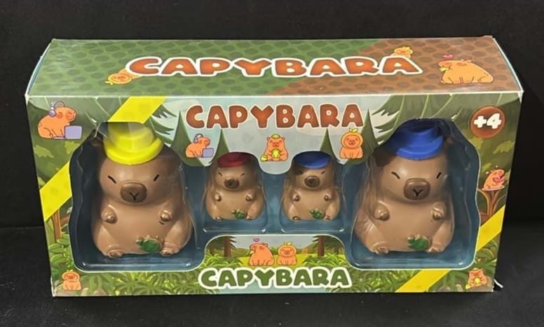 4'lü Capybara Figür Seti 2 Büyük 2 Küçük
